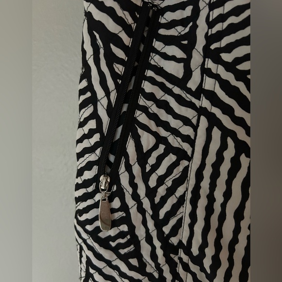 Allison Daley Women's Black & White Full Zip Lined Vest Size M - Picture 3 of 7